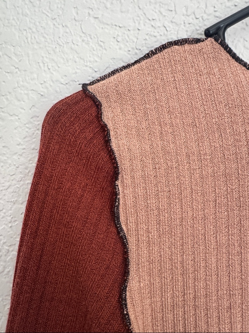Colorblock Ribbed Long-Sleeve Crop Top Pink & Rust Size Small - Picture 4 of 5